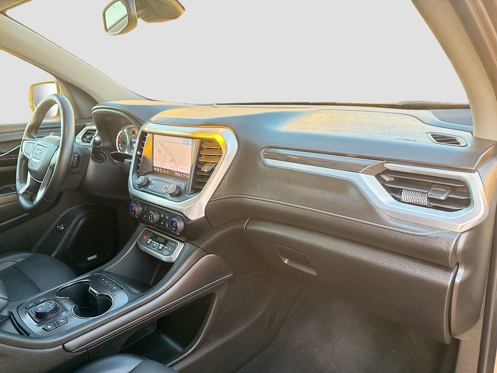 Used 2023 GMC Acadia SLT image 30