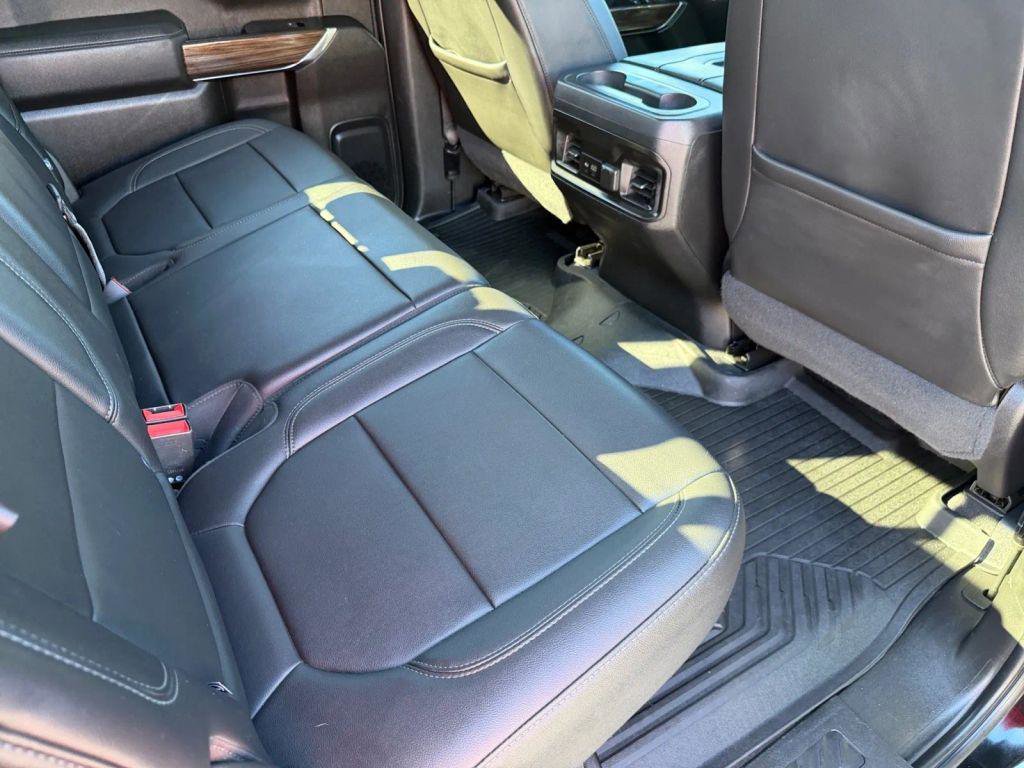 Used 2020 Chevrolet Silverado 1500 LT Trail Boss w/ Midnight Edition image 32