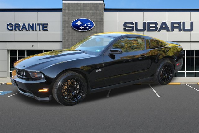 Used 2011 Ford Mustang GT Premium w/ Security Pkg RWD image 5