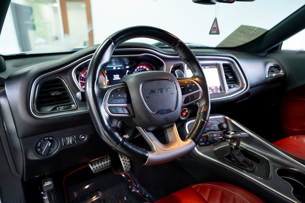 Used 2019 Dodge Challenger SRT Hellcat w/ Widebody Package RWD image 26