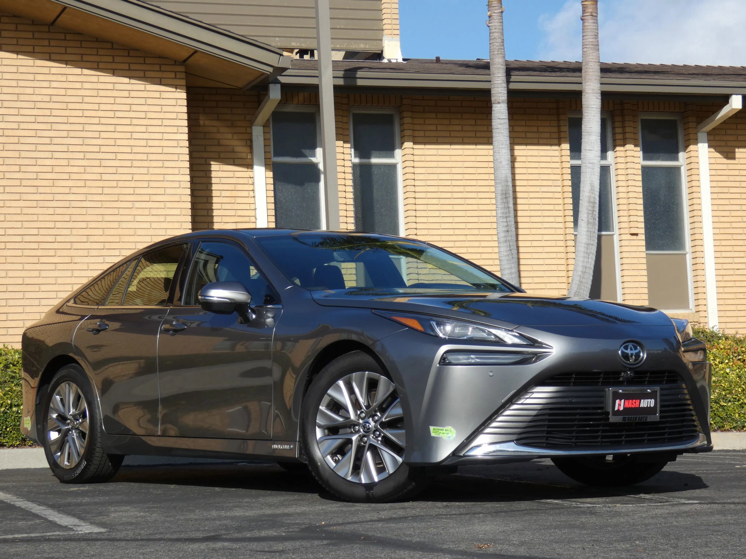 Used 2023 Toyota Mirai XLE Sedan 4D image 5