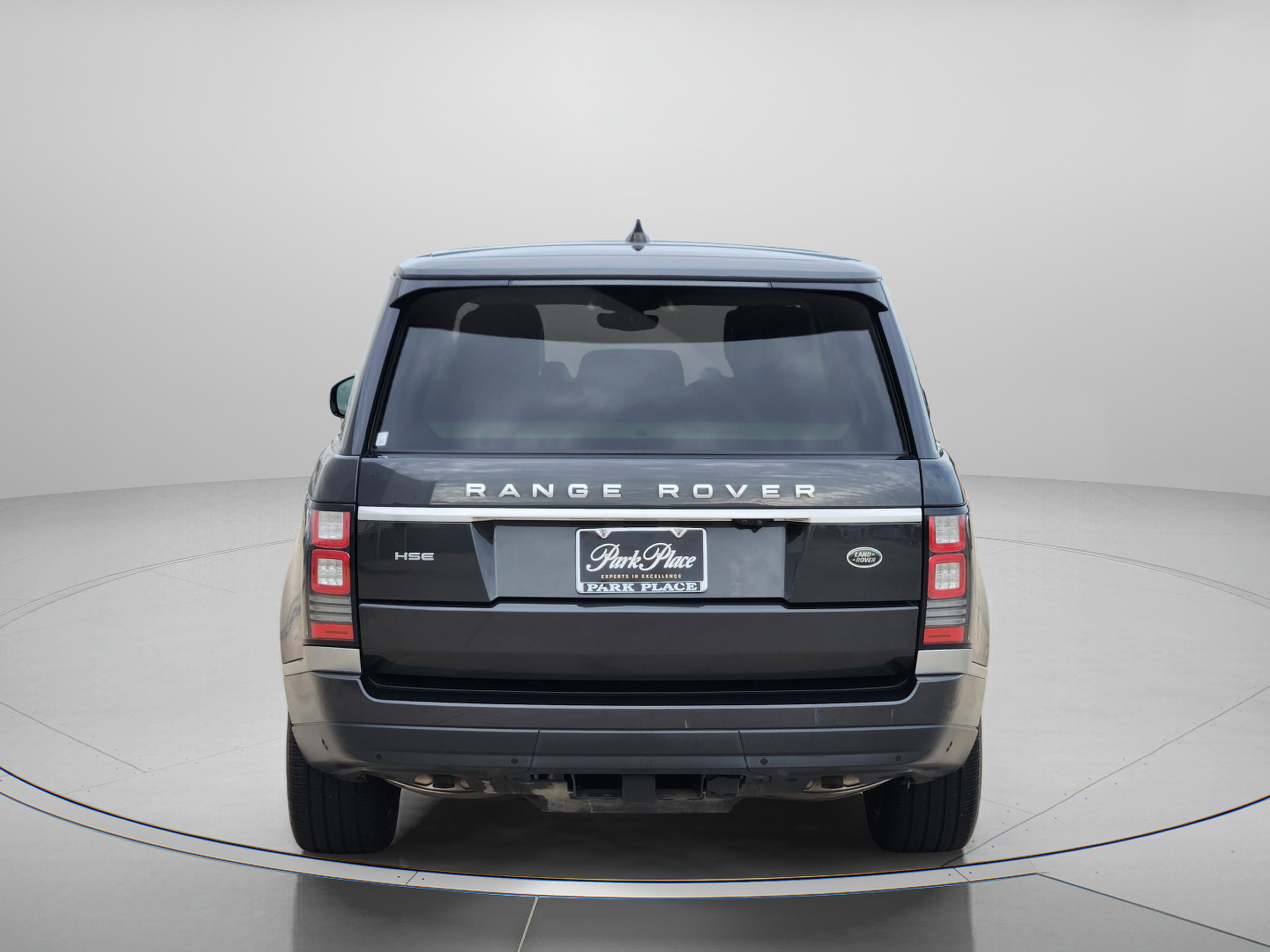 Used 2017 Land Rover Range Rover HSE AWD/4WD image 4