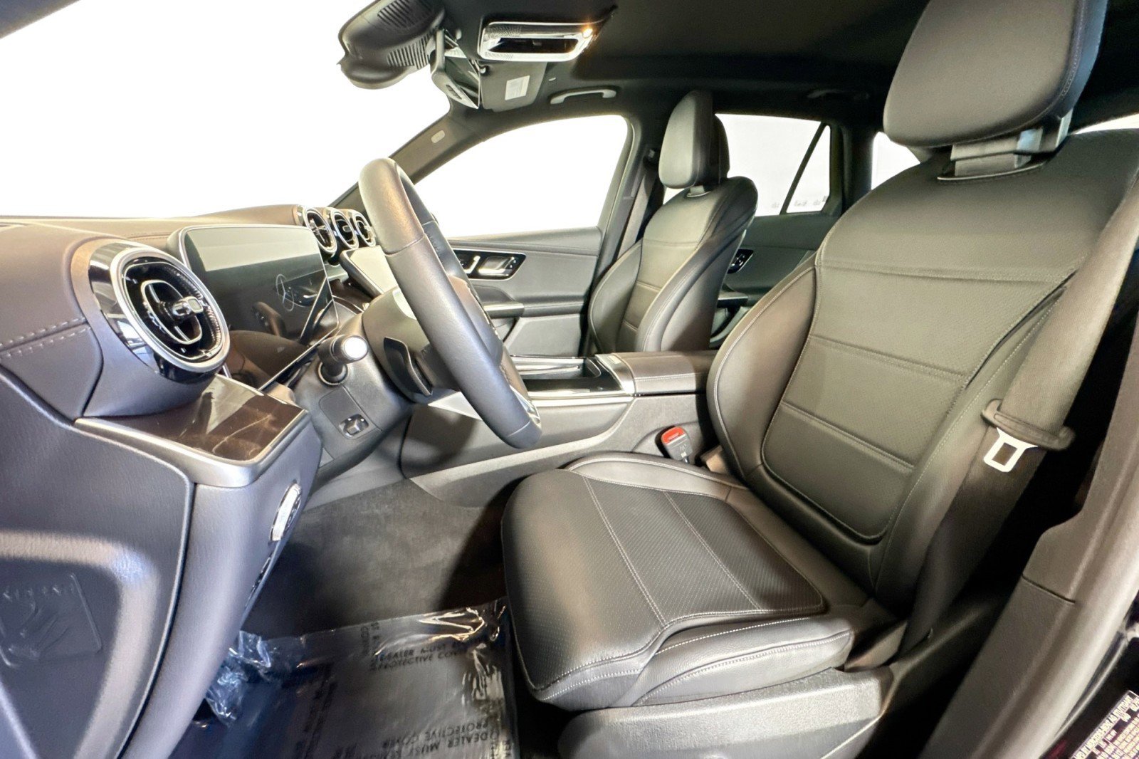 Used 2023 Mercedes-Benz GLC 300 4MATIC image 18