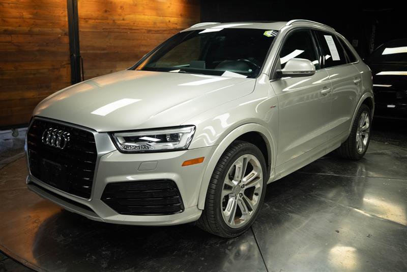 Used 2018 Audi Q3 2.0T Premium Plus w/ Premium Plus Package FWD image 2