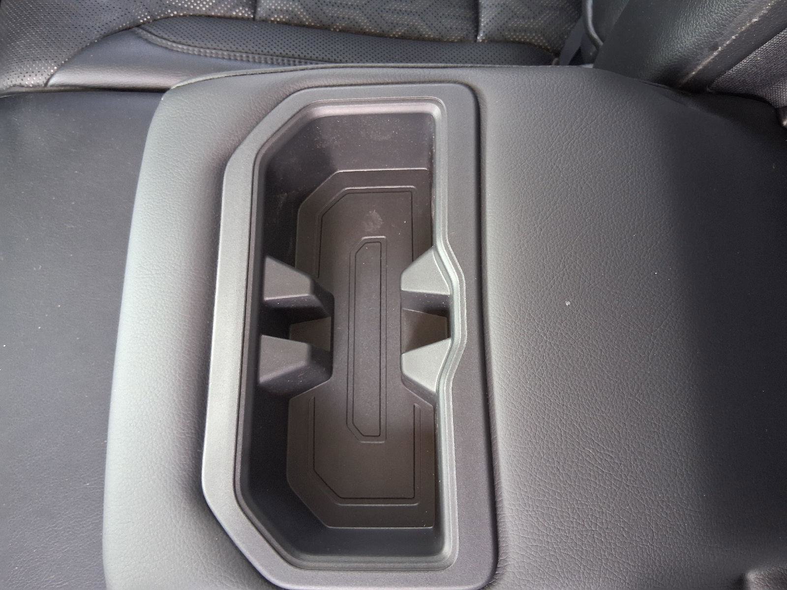 Used 2022 Toyota Tundra SR5 w/ SR5 Premium Package AWD/4WD image 21