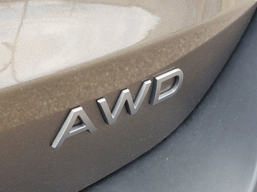 Used 2025 Nissan Kicks SV w/ SV Premium Package AWD/4WD image 7