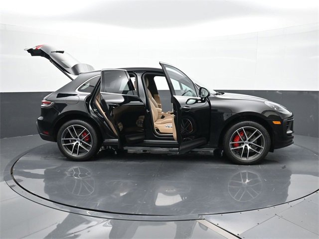 Used 2023 Porsche Macan S image 35