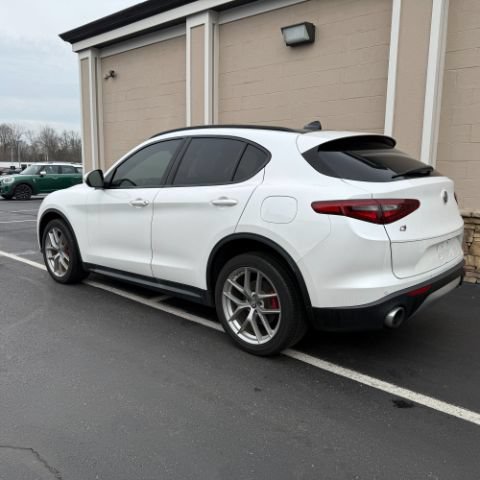 Used 2018 Alfa Romeo Stelvio Ti Sport AWD/4WD image 15