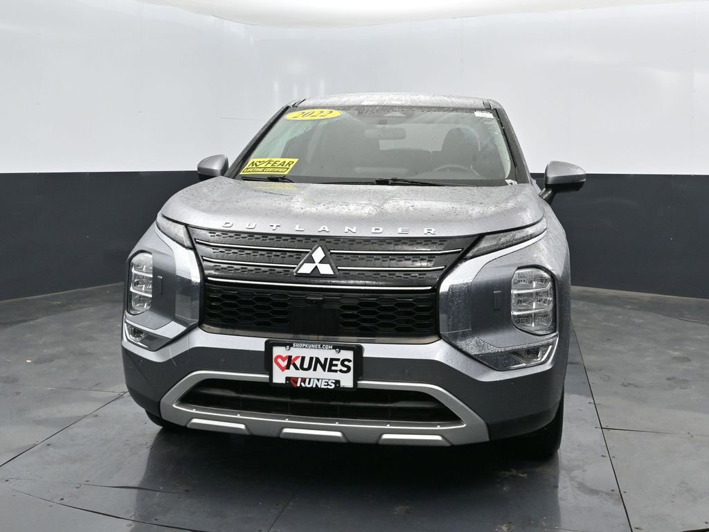 Used 2022 Mitsubishi Outlander SE image 7