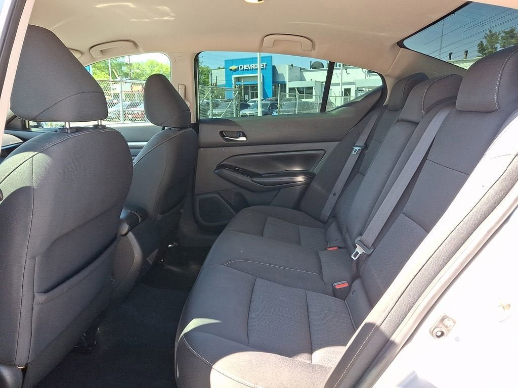 Used 2021 Nissan Altima 2.5 SV AWD/4WD image 12