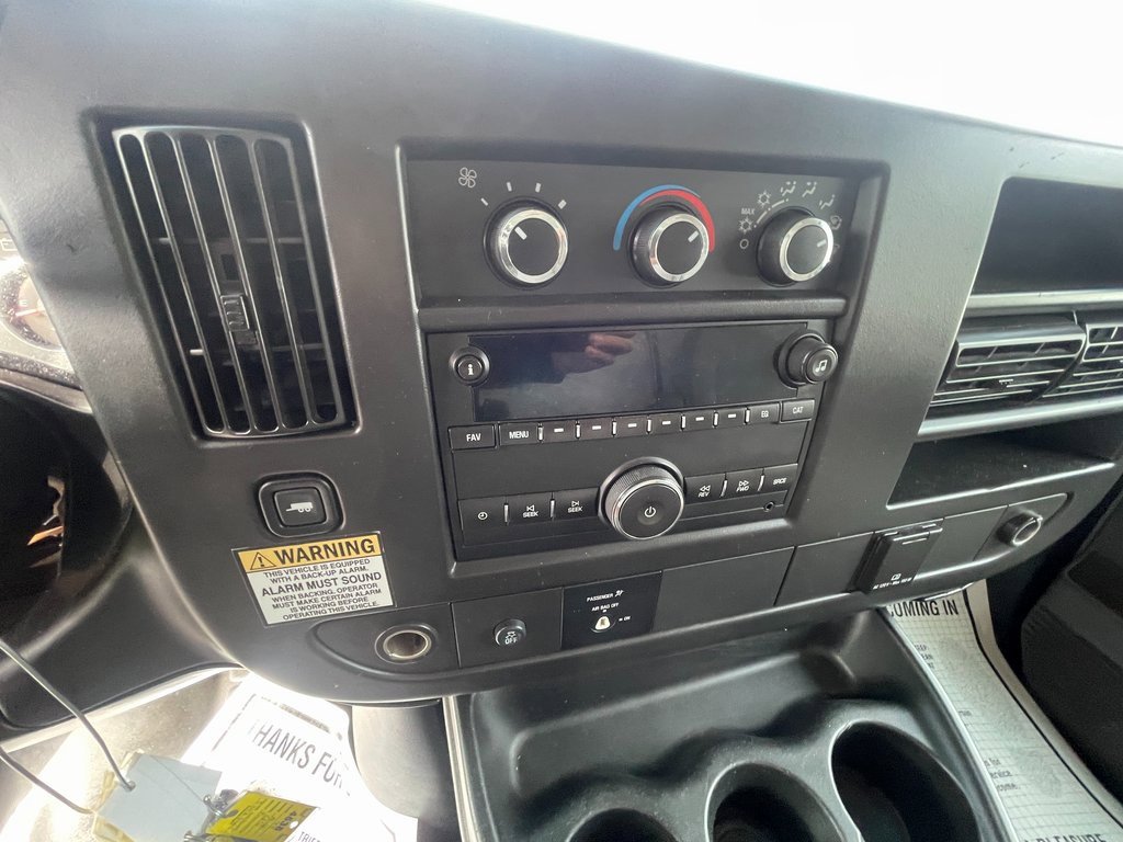 Used 2015 Chevrolet Express 3500 Extended w/ Smoker's Package image 15