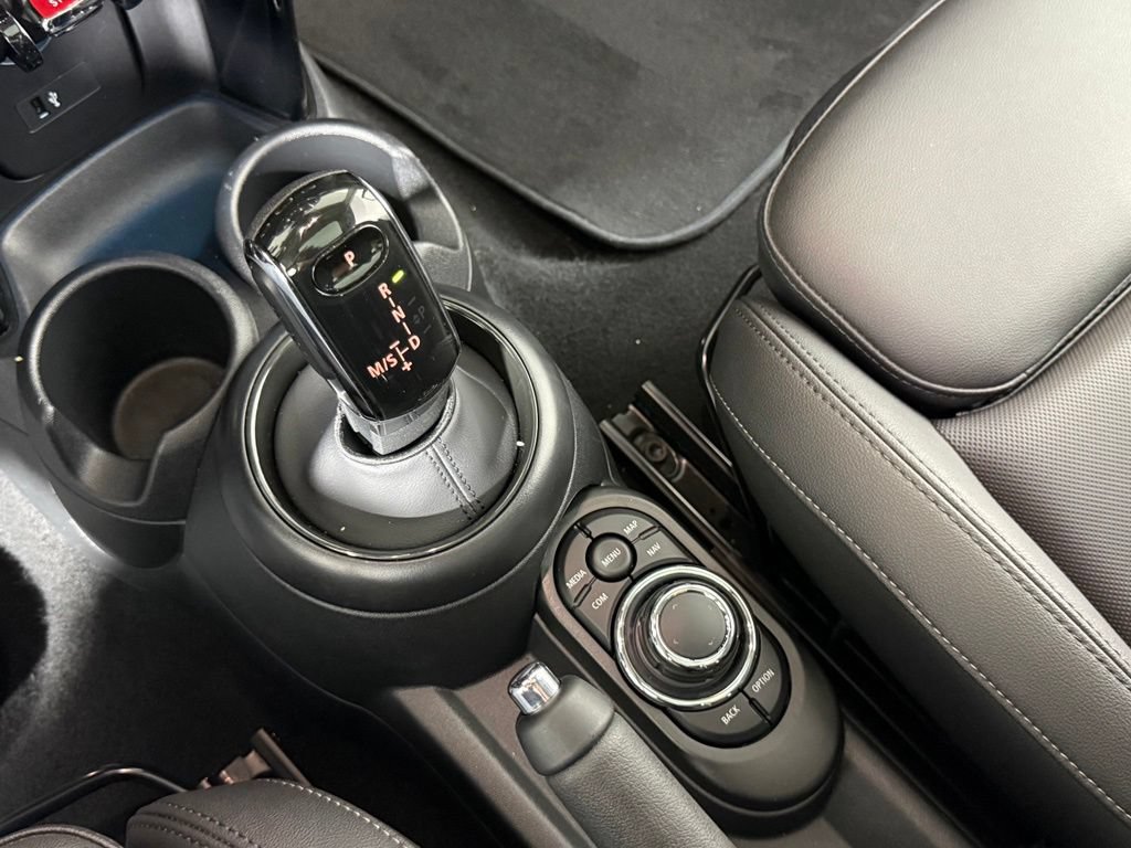 Certified 2024 MINI Cooper S FWD image 17