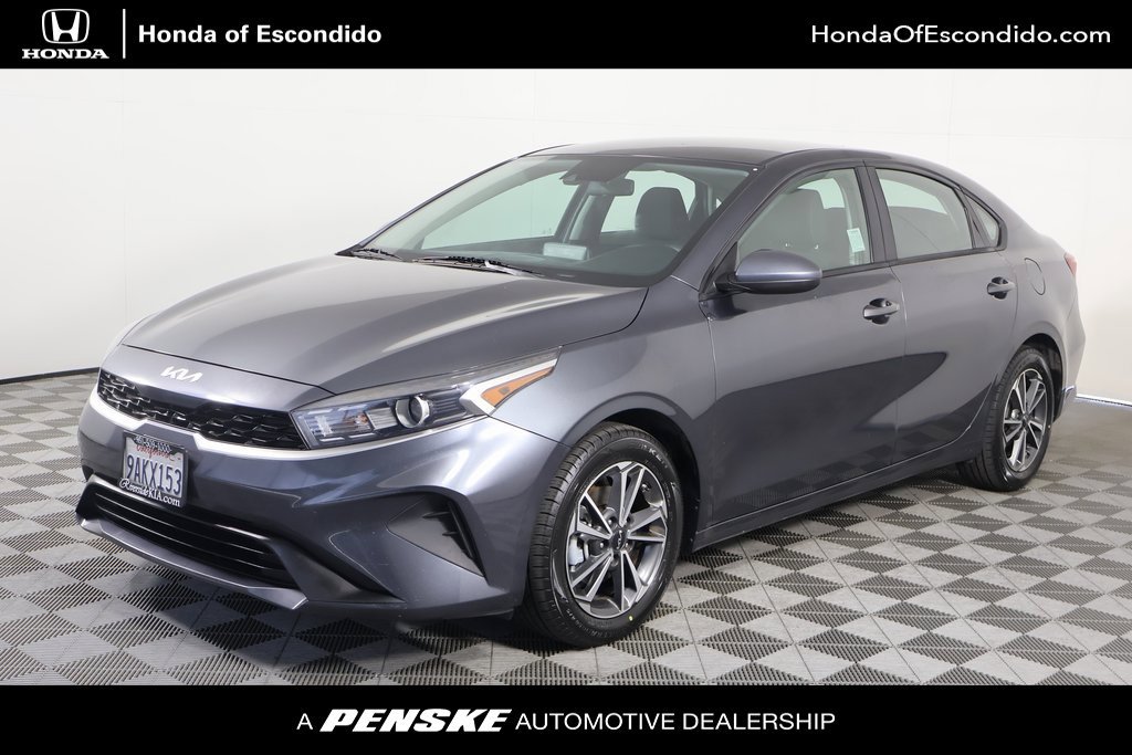 Used 2022 Kia Forte LXS FWD image 1