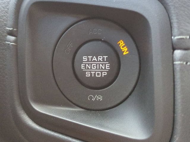 Used 2026 Jeep Wrangler Unlimited Sahara AWD/4WD image 27