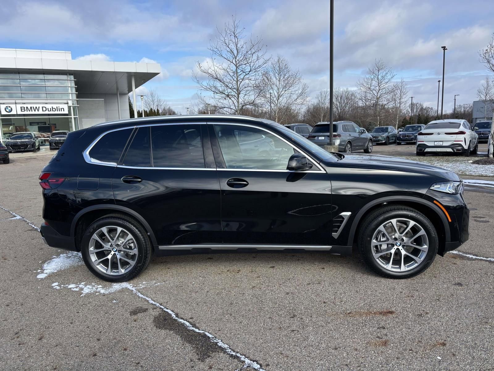 New 2026 BMW X5 xDrive40i w/ Climate Comfort Package AWD/4WD image 8