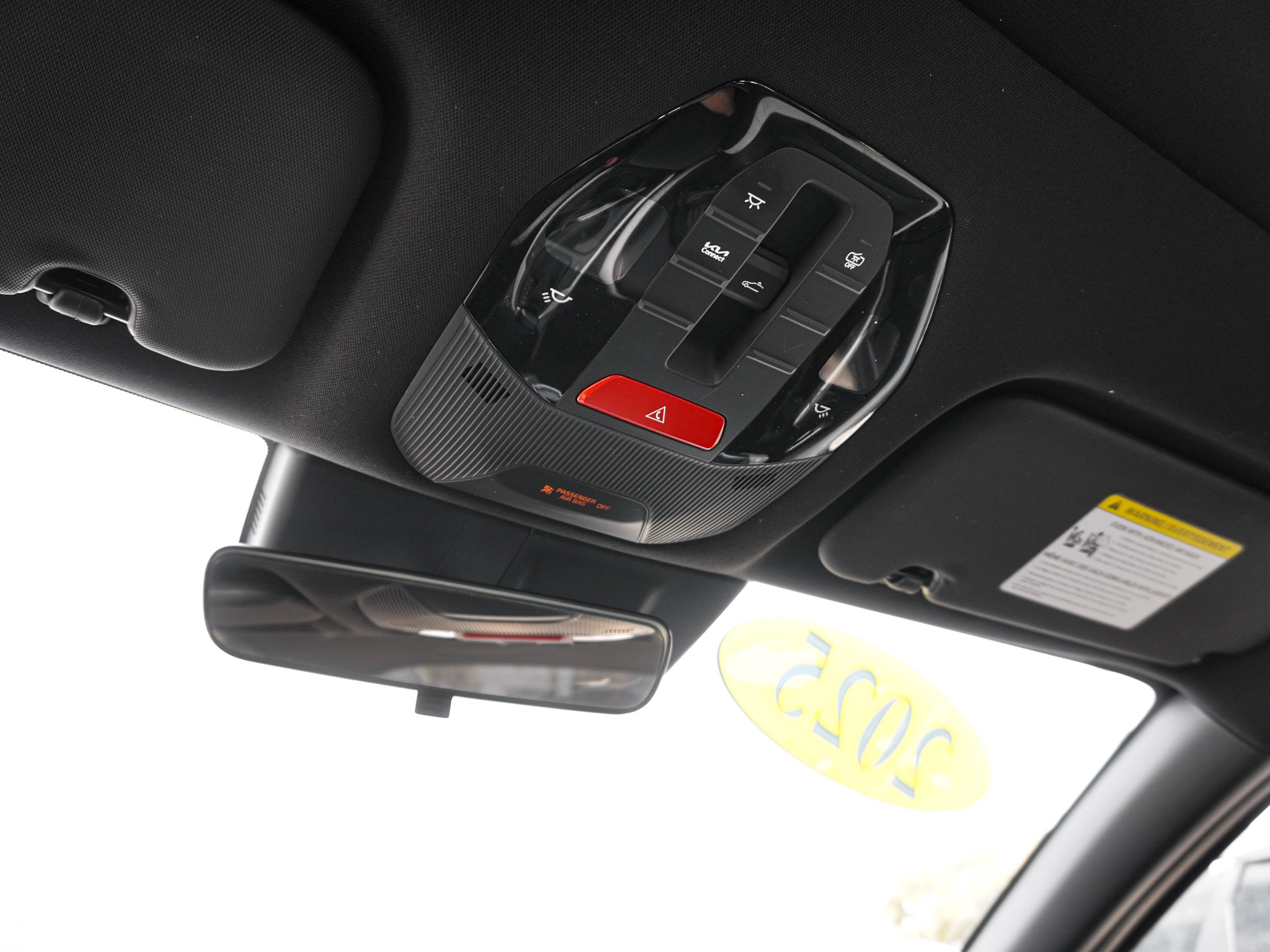 Used 2025 Kia K4 GT-Line w/ GT-Line Premium Package image 28