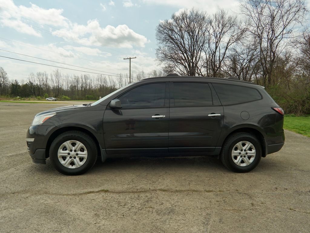 Used 2013 Chevrolet Traverse LS image 5
