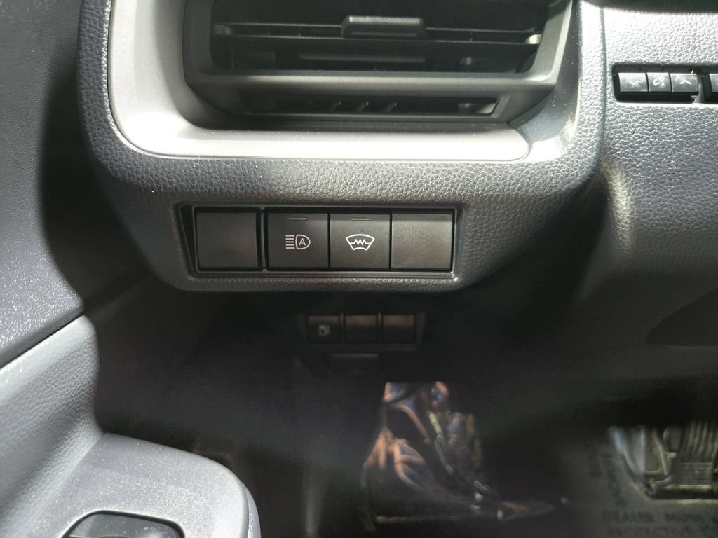 Used 2024 Toyota Prius LE AWD/4WD image 13