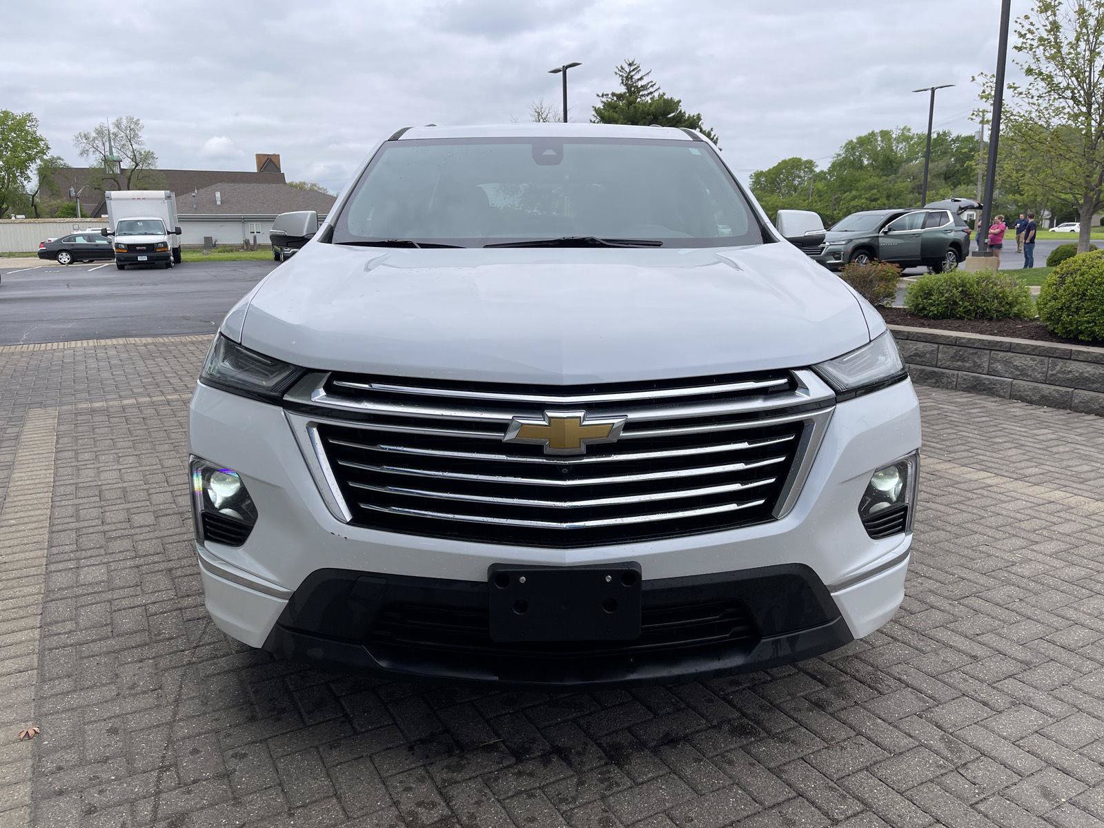 Used 2023 Chevrolet Traverse Premier w/ LPO, Floor Liner Package AWD/4WD image 8
