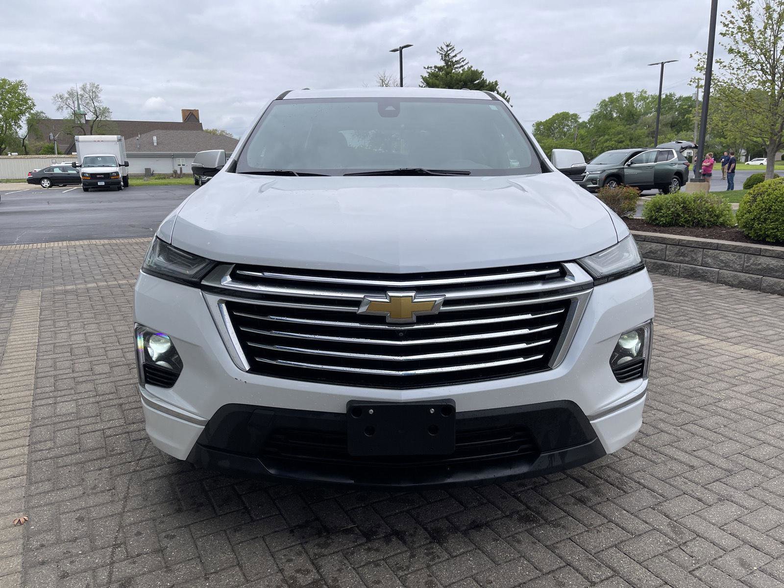 Used 2023 Chevrolet Traverse Premier w/ LPO, Floor Liner Package AWD/4WD image 8