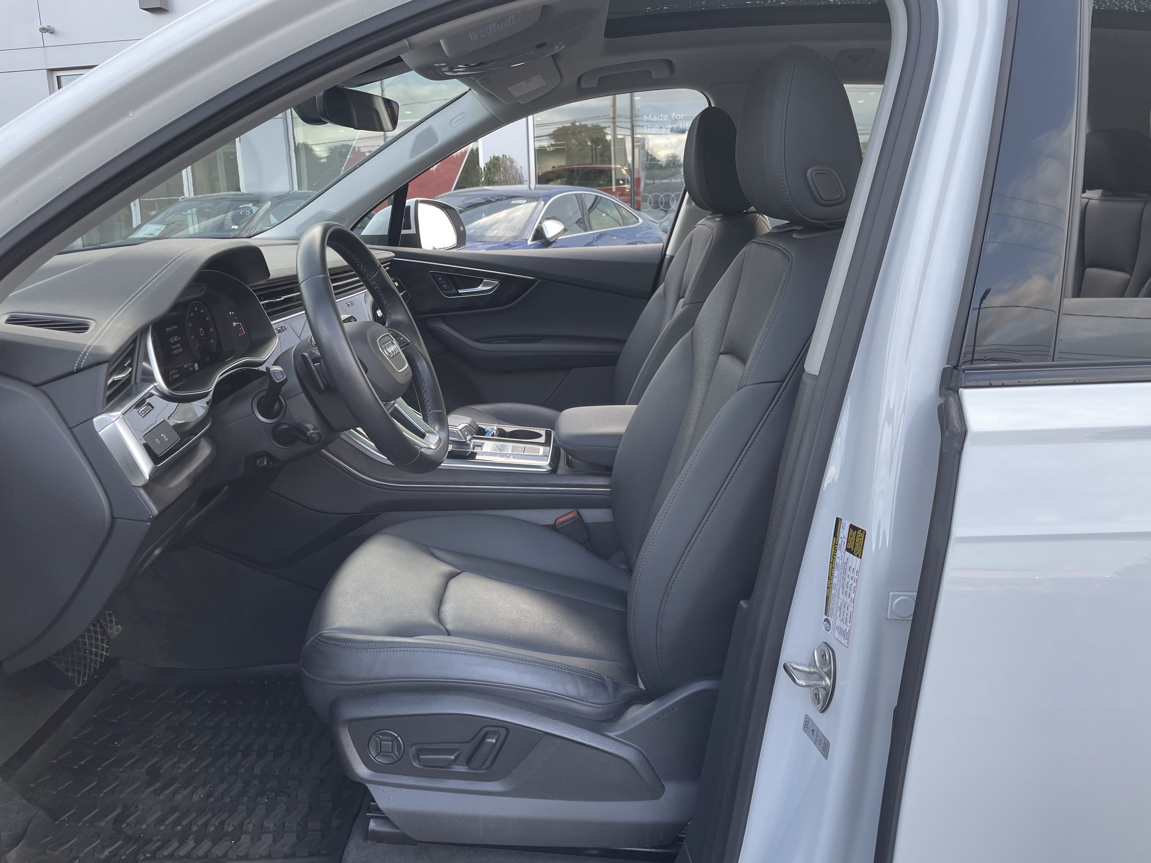 Certified 2024 Audi Q7 3.0T Premium Plus AWD/4WD image 6