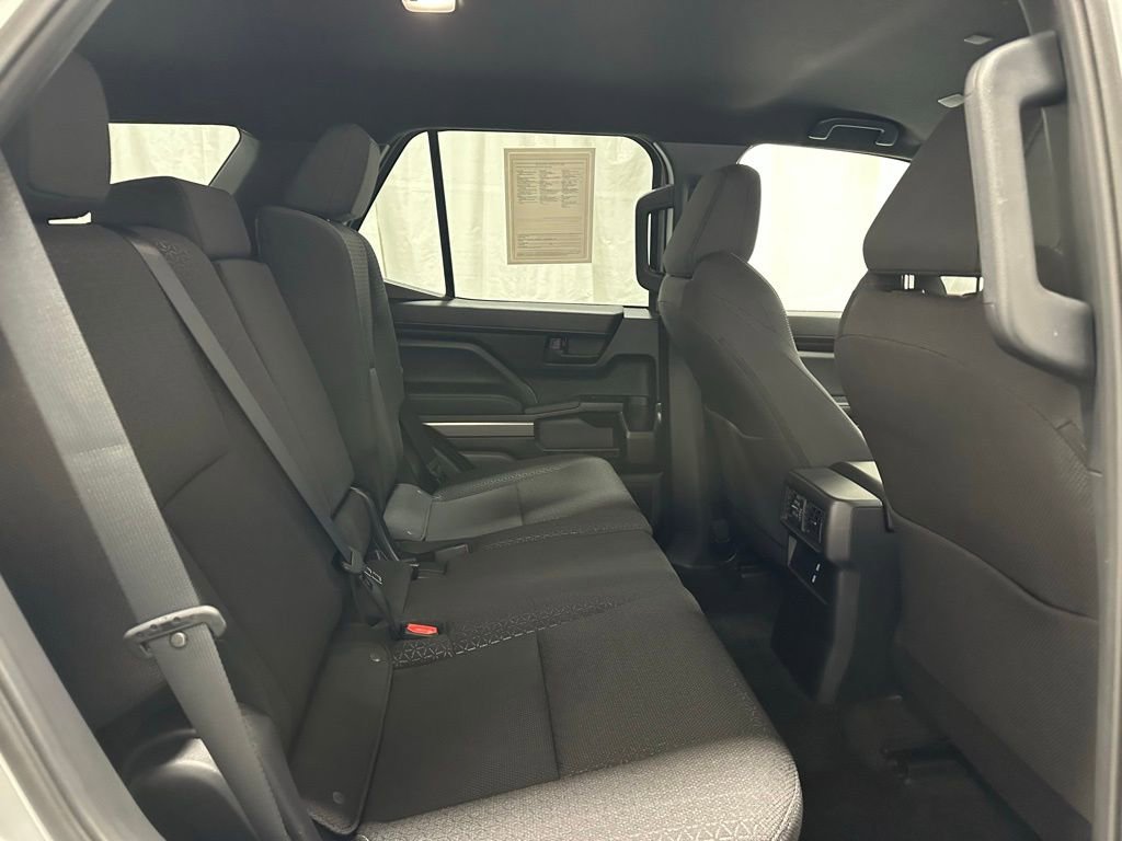 Used 2025 Toyota 4Runner SR5 image 54