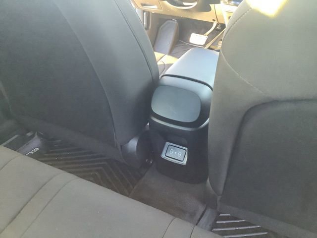 Certified 2025 Hyundai Elantra SEL image 24