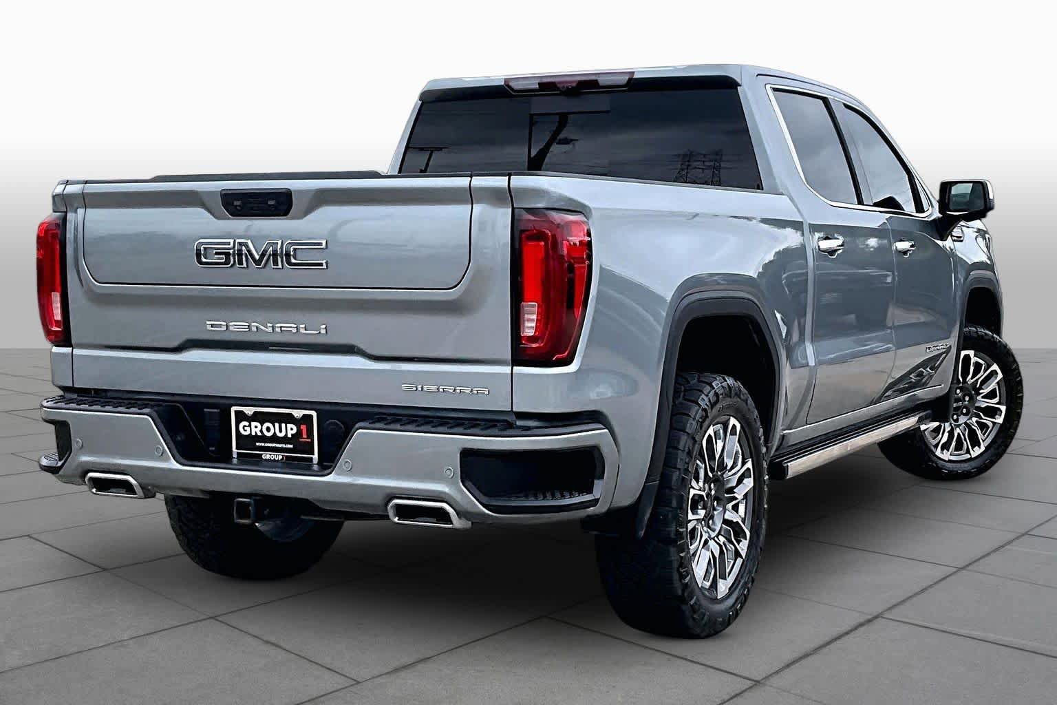 Used 2023 GMC Sierra 1500 Denali Ultimate AWD/4WD image 13