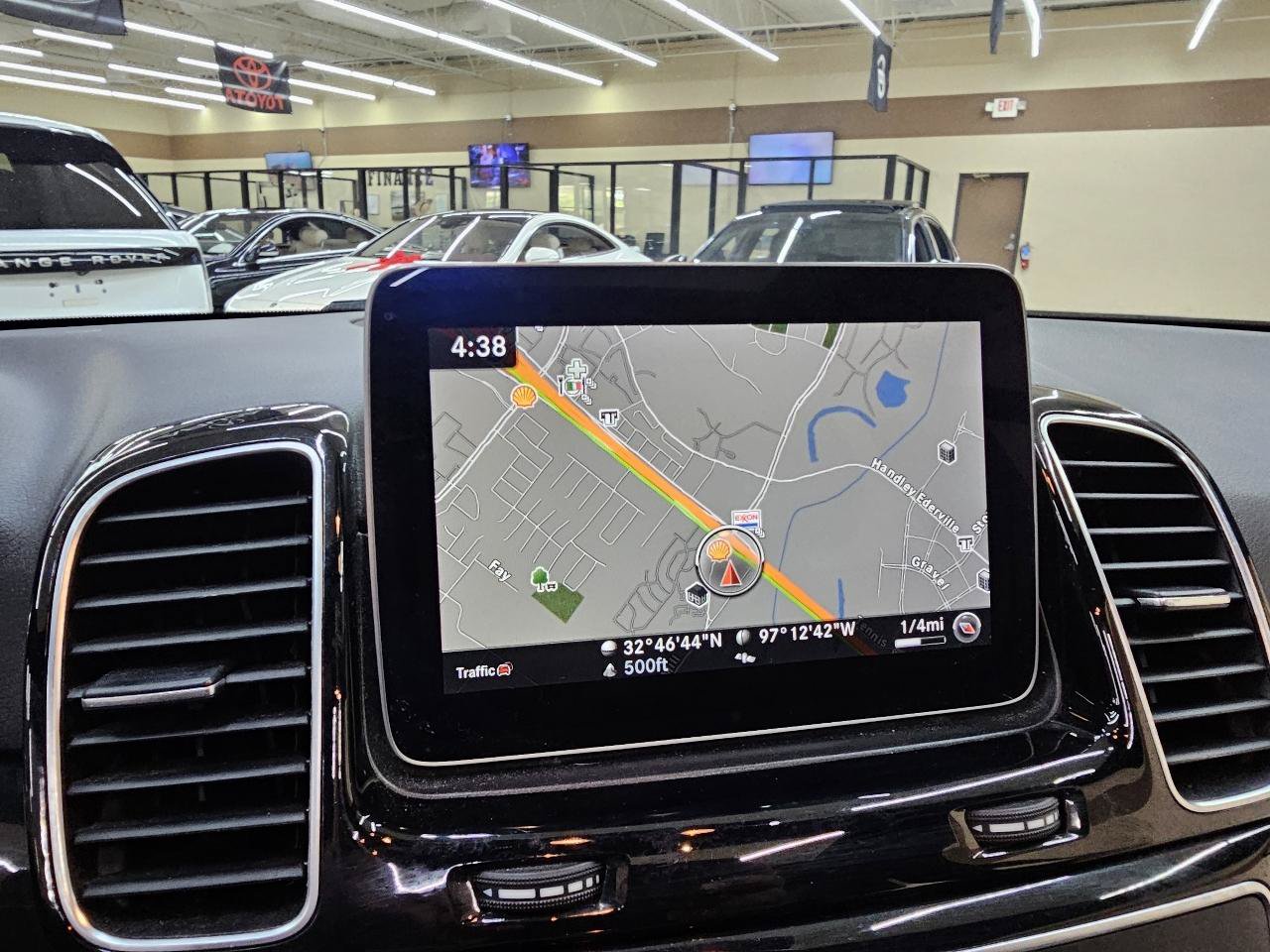 Used 2018 Mercedes-Benz GLE 350 w/ Premium 1 Package image 33
