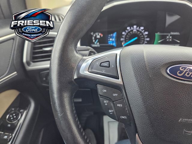Used 2017 Ford Edge SEL w/ Equipment Group 201A AWD/4WD image 14