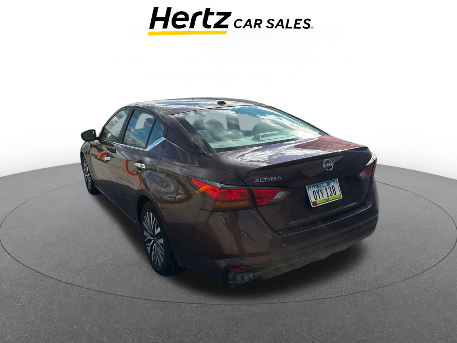 Used 2025 Nissan Altima 2.5 SV image 4