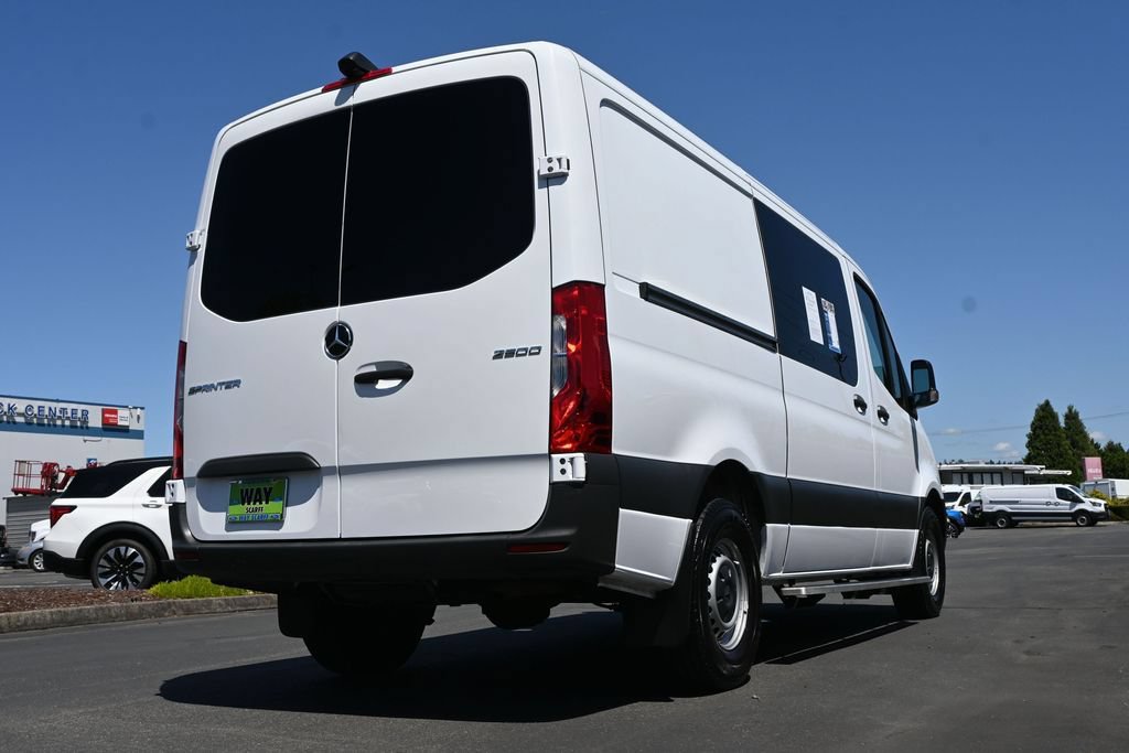 Used 2021 Mercedes-Benz Sprinter 2500 image 6