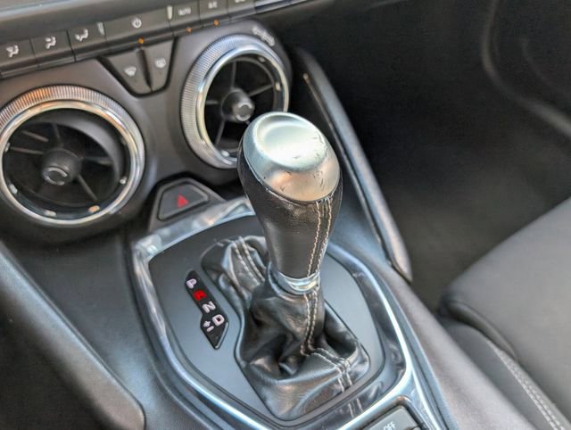 Used 2020 Chevrolet Camaro LT image 19