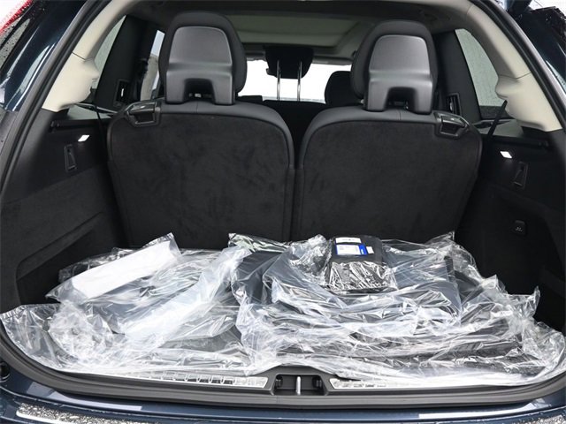 New 2026 Volvo XC90 B6 Plus w/ Protection Package Premier image 33