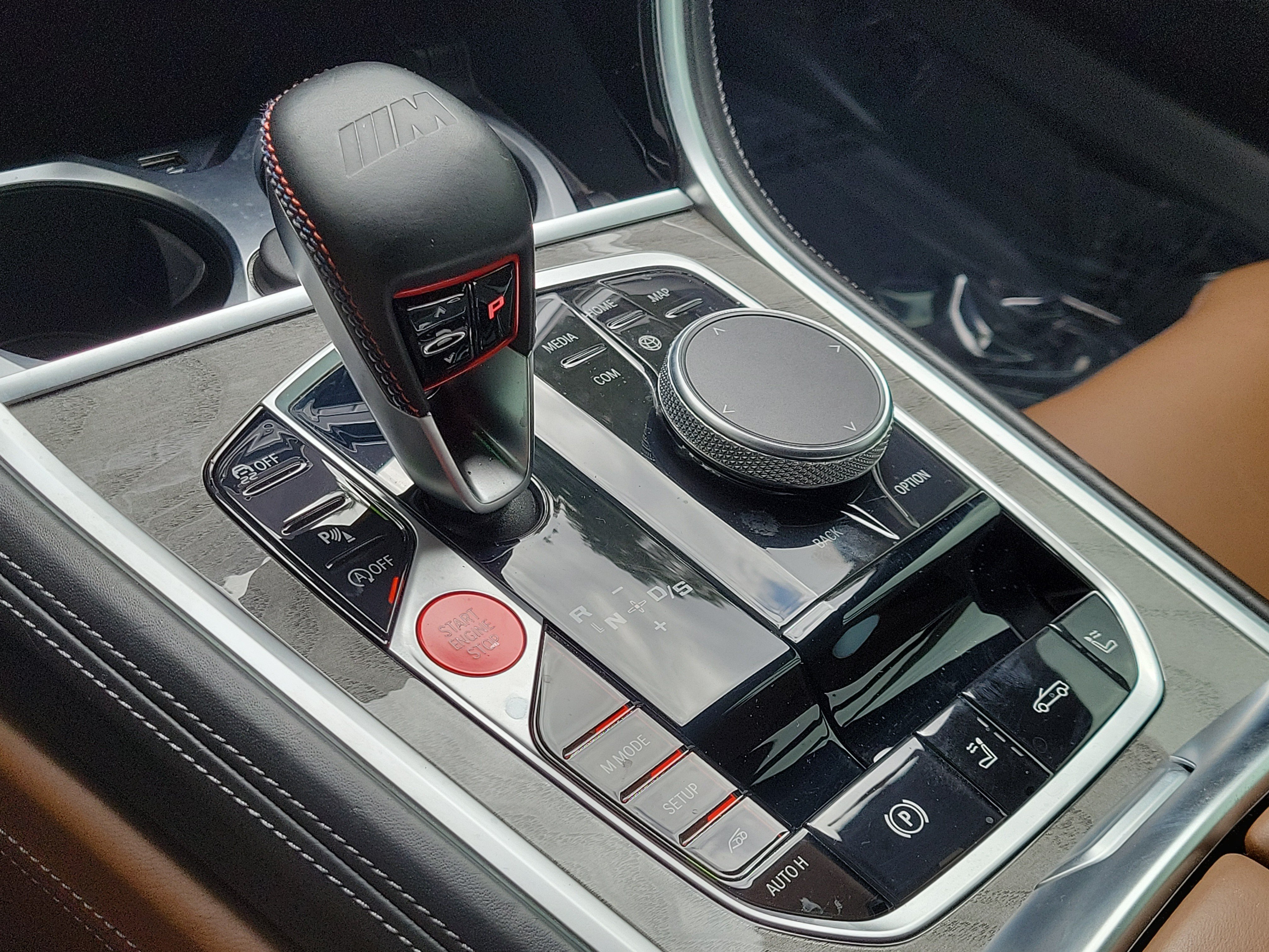 Used 2020 BMW M8 Convertible AWD/4WD image 36