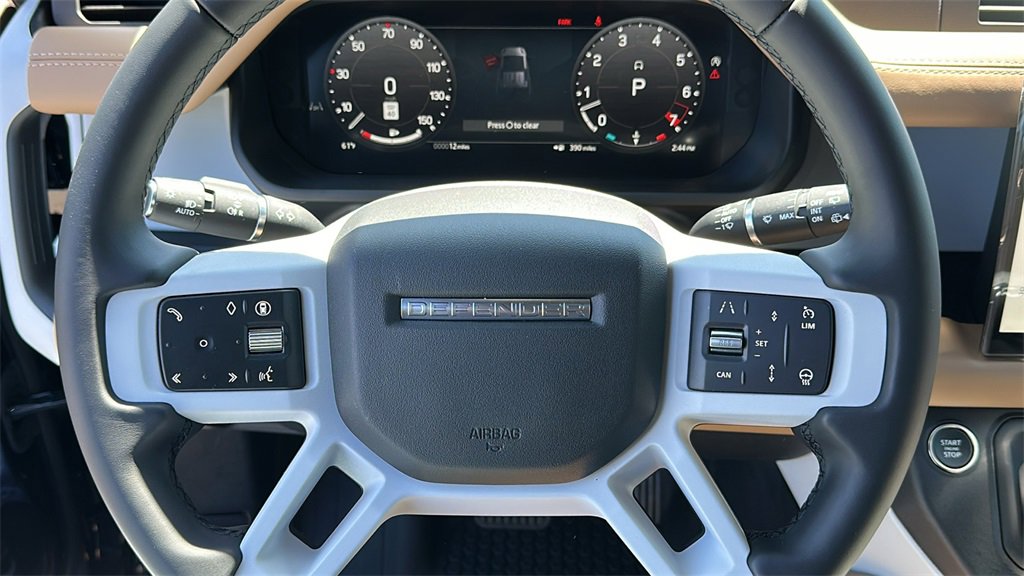 New 2025 Land Rover Defender 110 X-Dynamic SE image 13