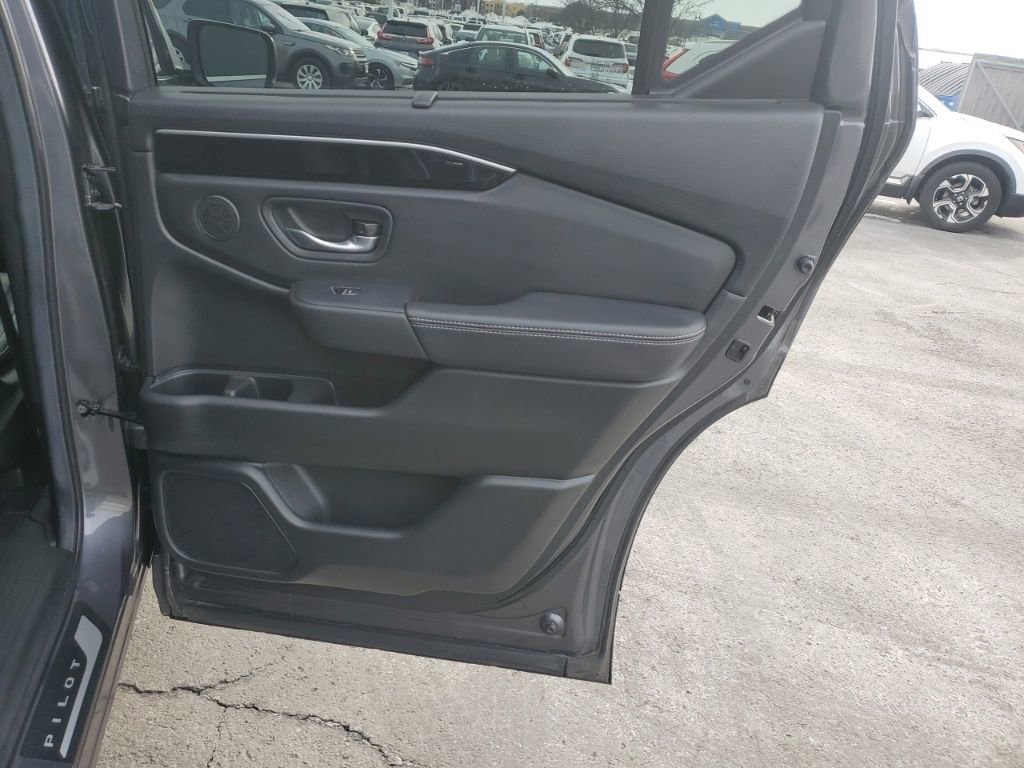 Certified 2025 Honda Pilot EX-L image 28