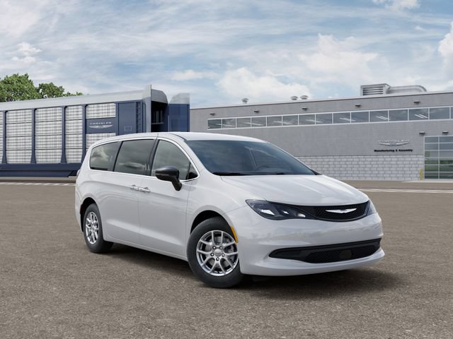 New 2025 Chrysler Voyager LX FWD image 5