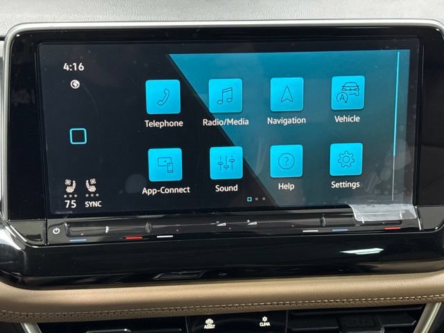 Used 2025 Volkswagen Atlas Cross Sport SE w/ Panoramic Sunroof Package AWD/4WD image 19