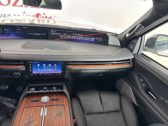 New 2025 Lincoln Navigator Black Label image 12