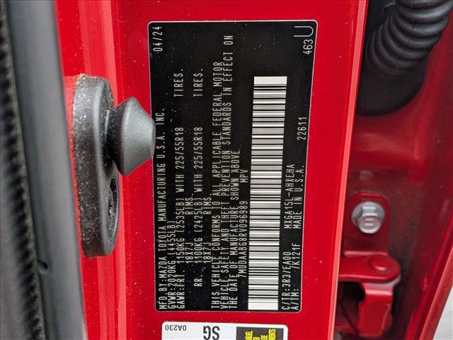 Used 2024 Toyota Corolla Cross XLE w/ Convenience Package image 25