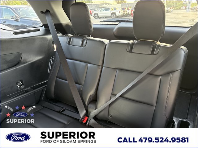 Used 2023 Ford Explorer XLT w/ Equipment Group 202A AWD/4WD image 8