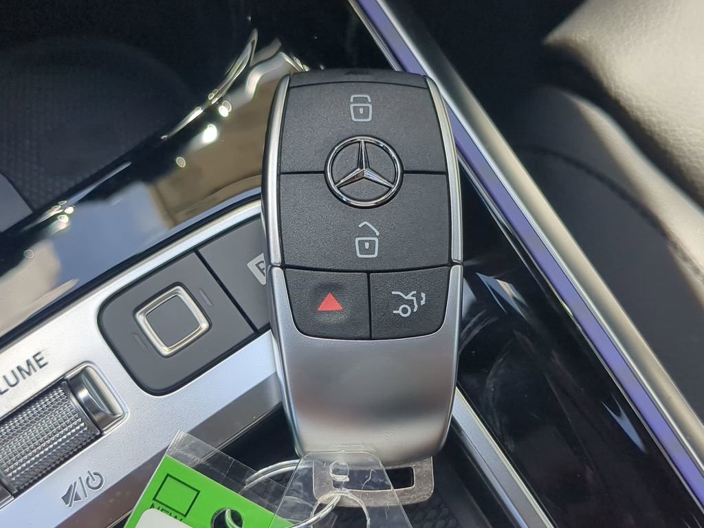 New 2025 Mercedes-Benz GLB 250 GLB 250 image 25