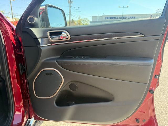 Used 2015 Jeep Grand Cherokee Summit image 36
