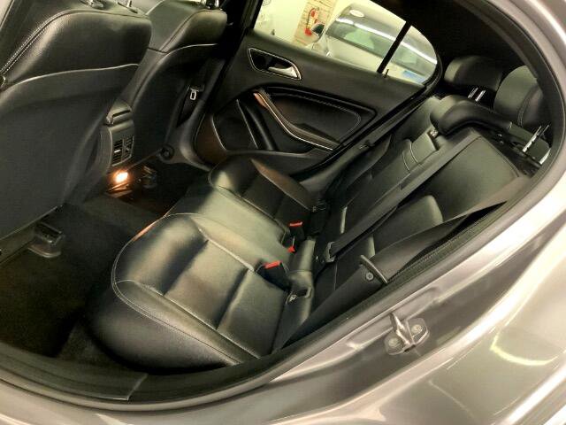 Used 2018 Mercedes-Benz GLA 250 4MATIC image 13