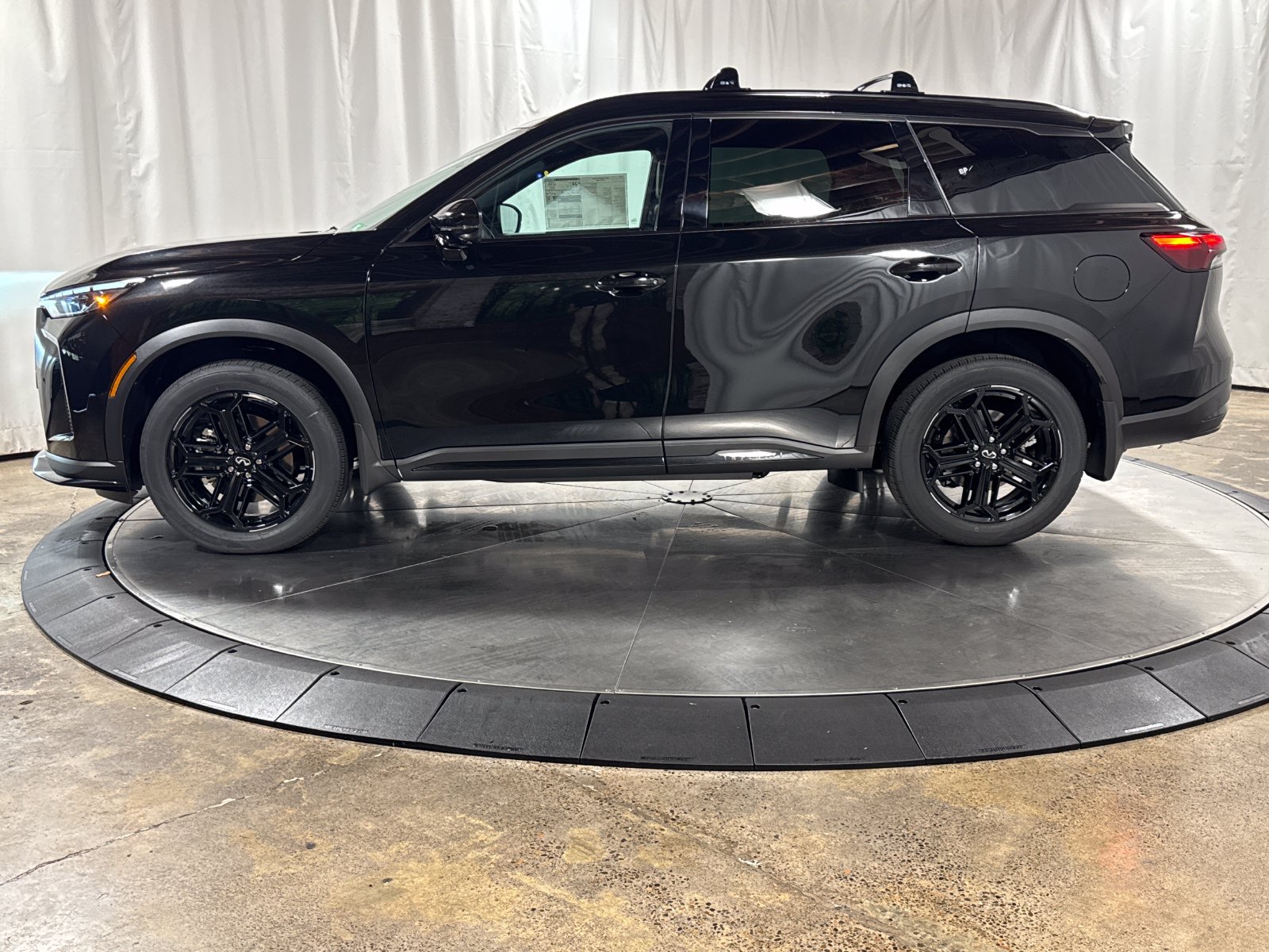 New 2027 INFINITI QX60 Sport w/ Dark Cargo Package AWD/4WD image 8