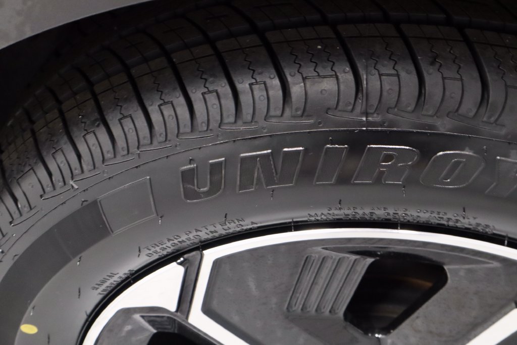 Used 2025 Kia Niro LX FWD image 19