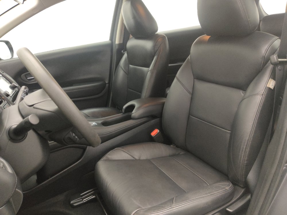 Used 2017 Honda HR-V LX image 17