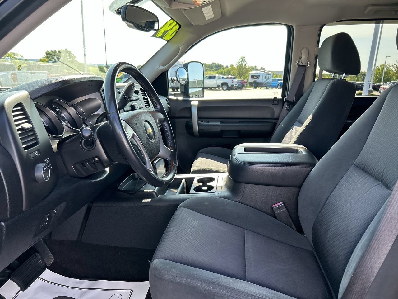 Used 2009 Chevrolet Silverado 3500 LT w/ Interior Plus Package AWD/4WD image 21