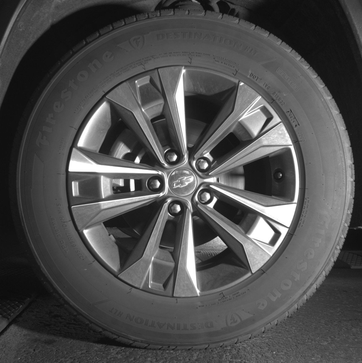 Used 2025 Chevrolet Equinox LT FWD image 12